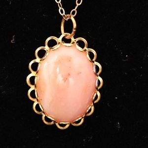 14K GF Vintage Gold Filed Oval Pendant & Chain